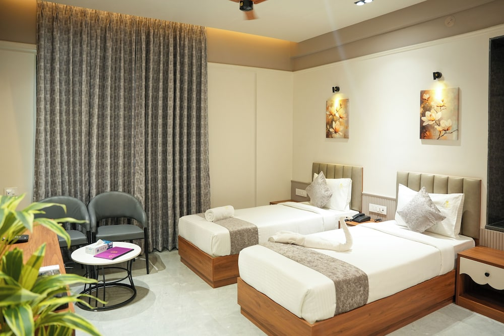 Hotrel Regency Grand