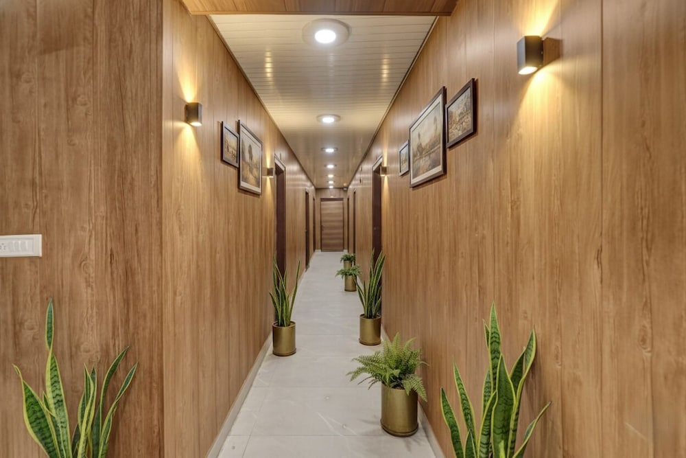 Hotel O Vrishti Residency And Hotels