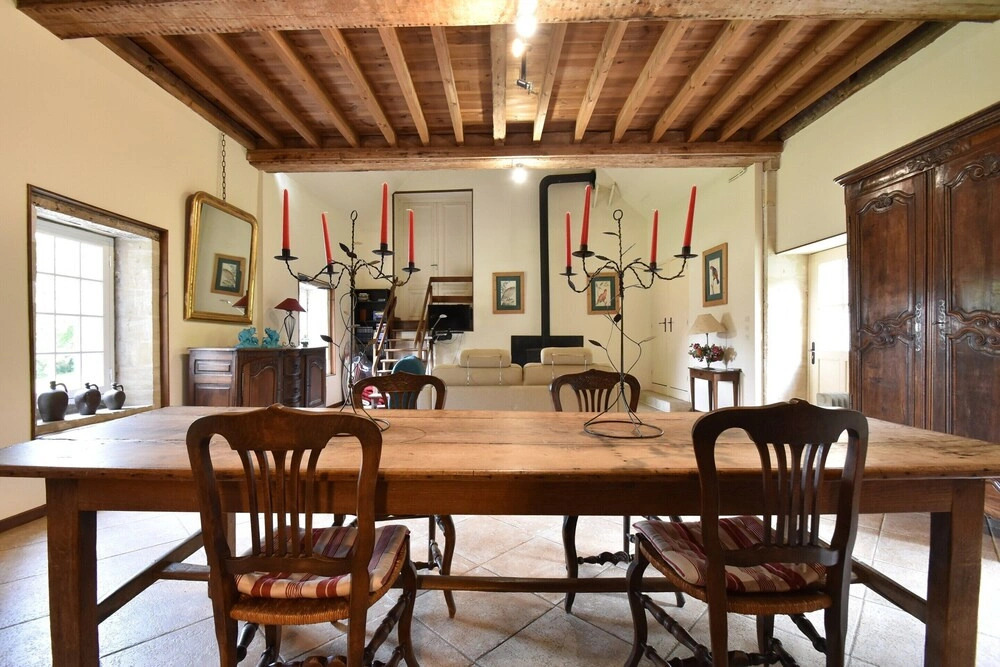Riverside Retreat in Lantheuil
