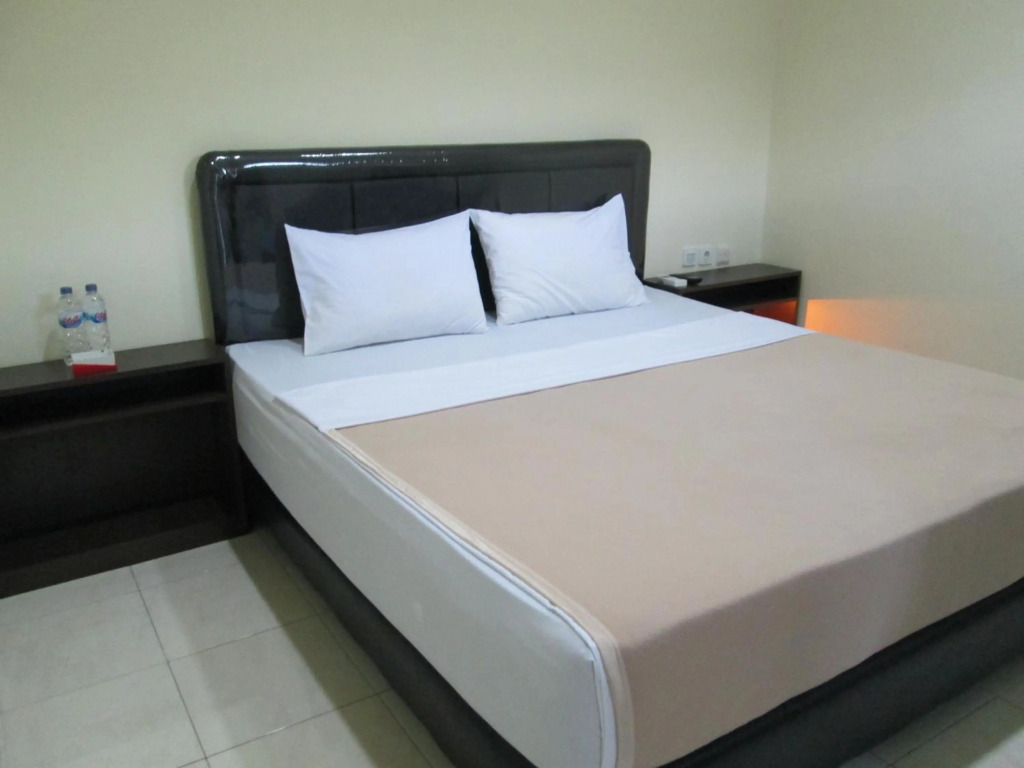 Mahkota Hotel Genteng