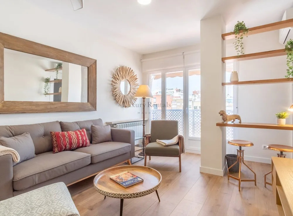 Apartment for 4 in Chamberi ( Plaza Olavide II )