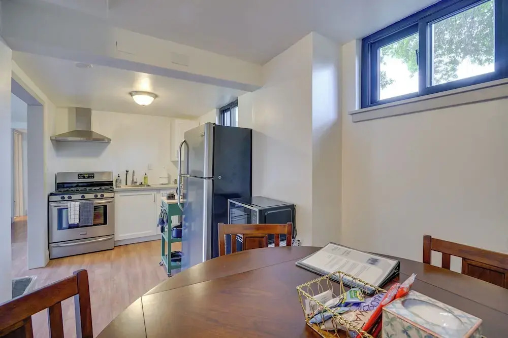 Convenient Apartment: 7 Mi to Salt Lake City!