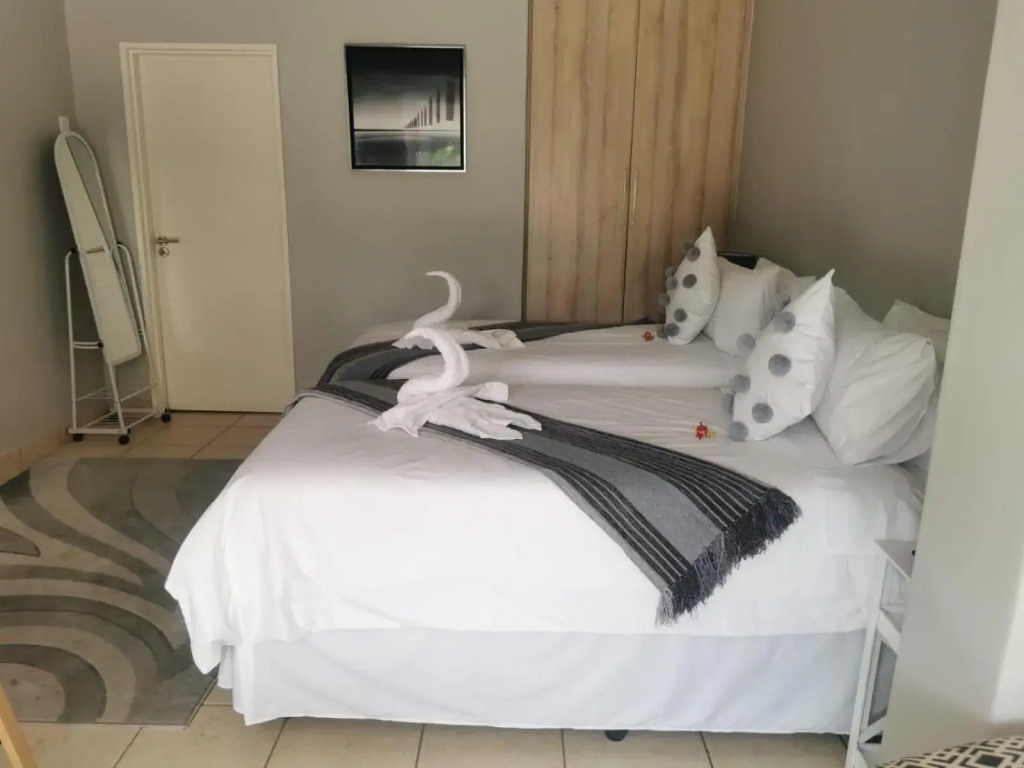 Comfort e Casa Lodge Near OR Tambo Airport