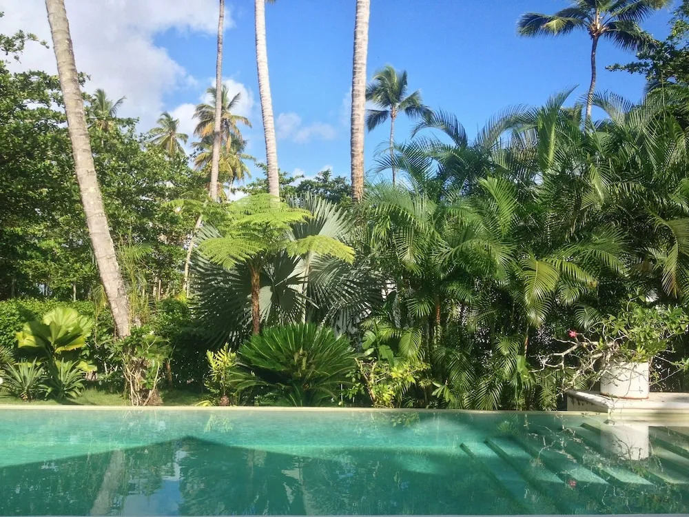Gorgeous, 3-bedroom Villa With a Flower-filled Garden and an Infinity