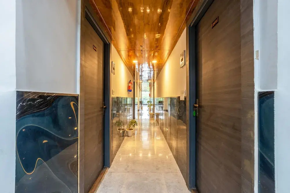 Hotel Admire Inn Sec - 104 By ASPL