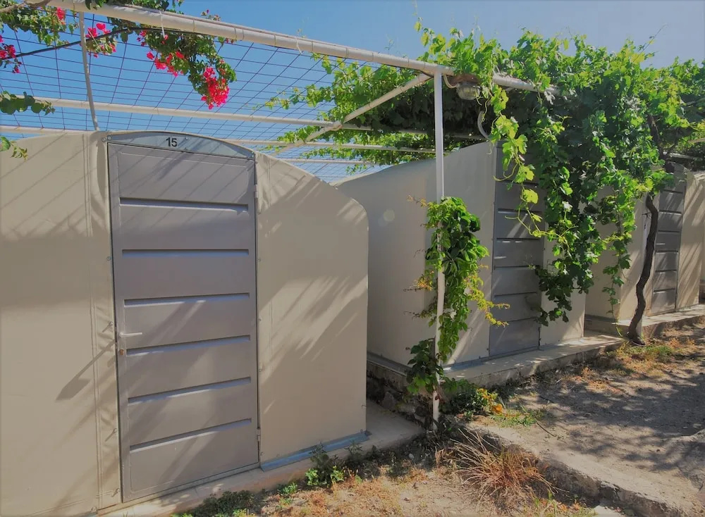 Santorini Youth Hostel