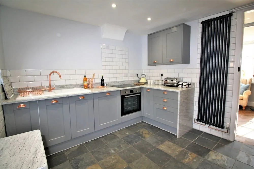 Hurst Cottage