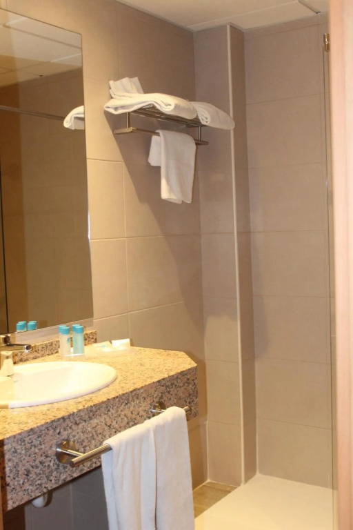 Advise Hotels Reina