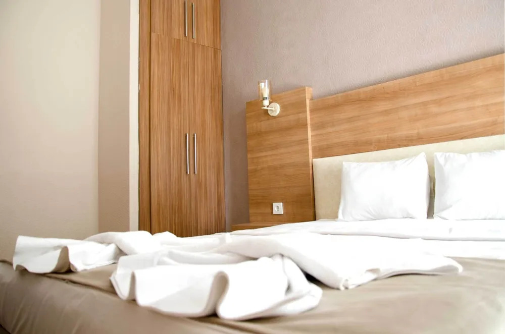 Serenita Beach Hotel