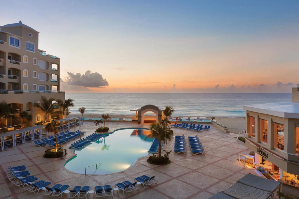 Sunscape Cancun All-Inclusive Resort & Spa by Hyatt