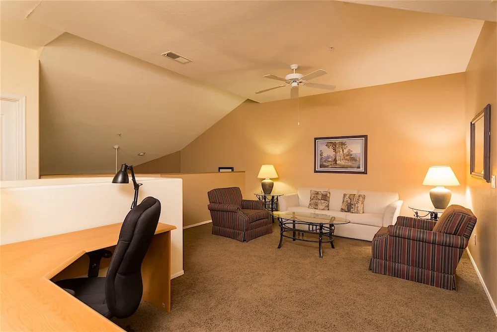AZ Nirvana 3 BR by Casago