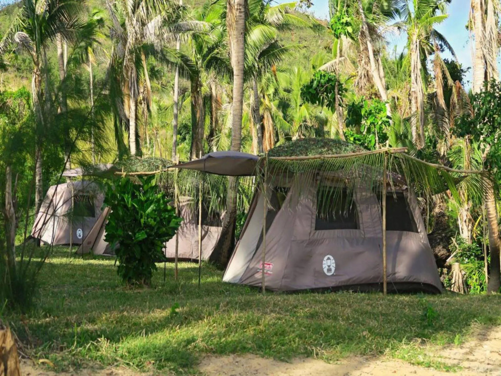 Isa Lei Glampsite