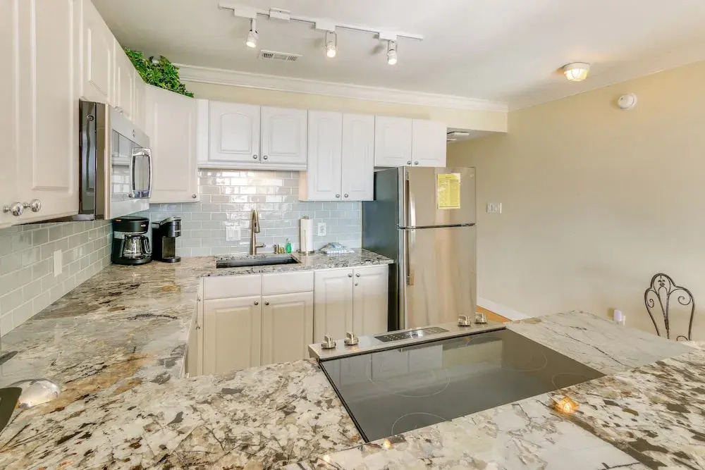 Ocean Views + Pool Access: Hilton Head Getaway