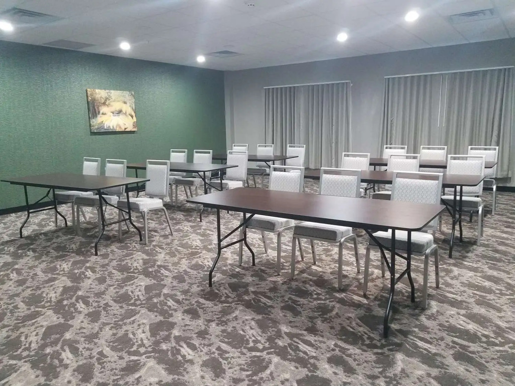 Best Western Plus Wayland Hotel