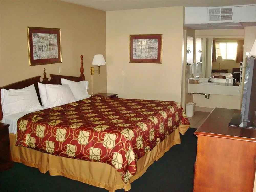 Best Western Country Inn