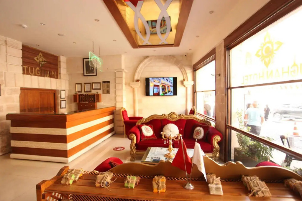 Tuğhan Hotel