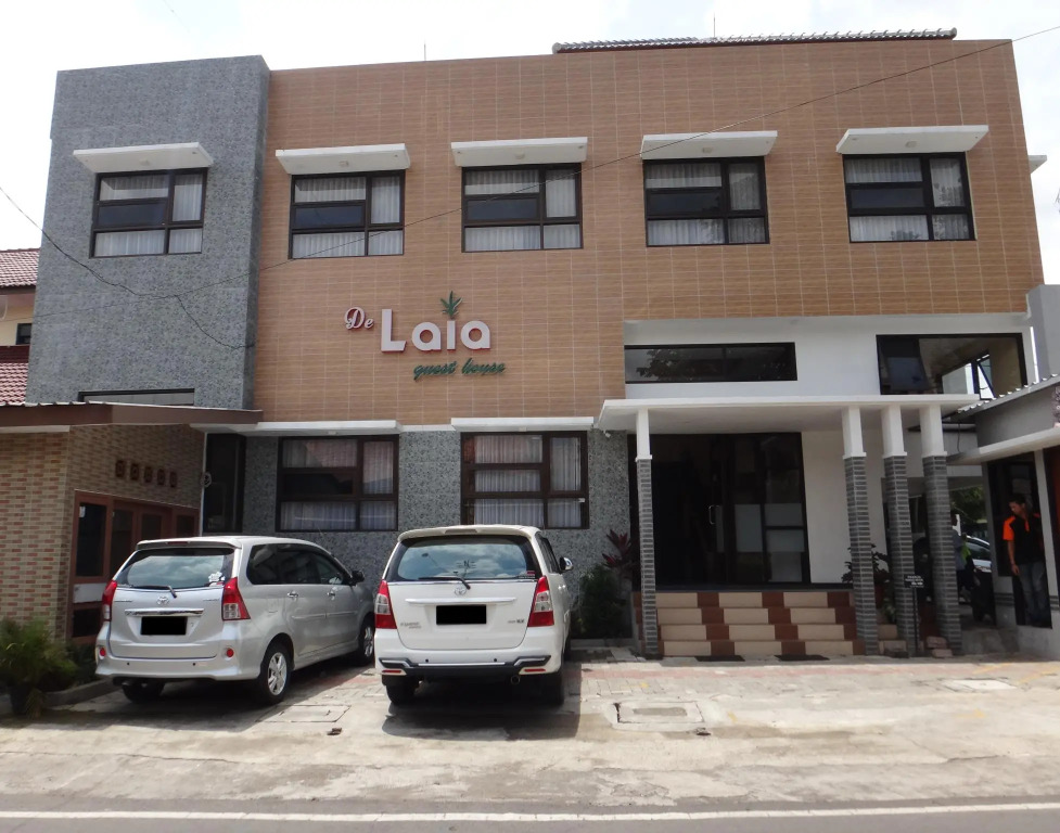 Front One Inn Malang