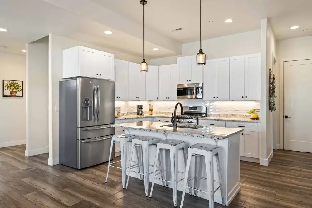 The Ann Marie #f1 6 Bedroom Townhouse