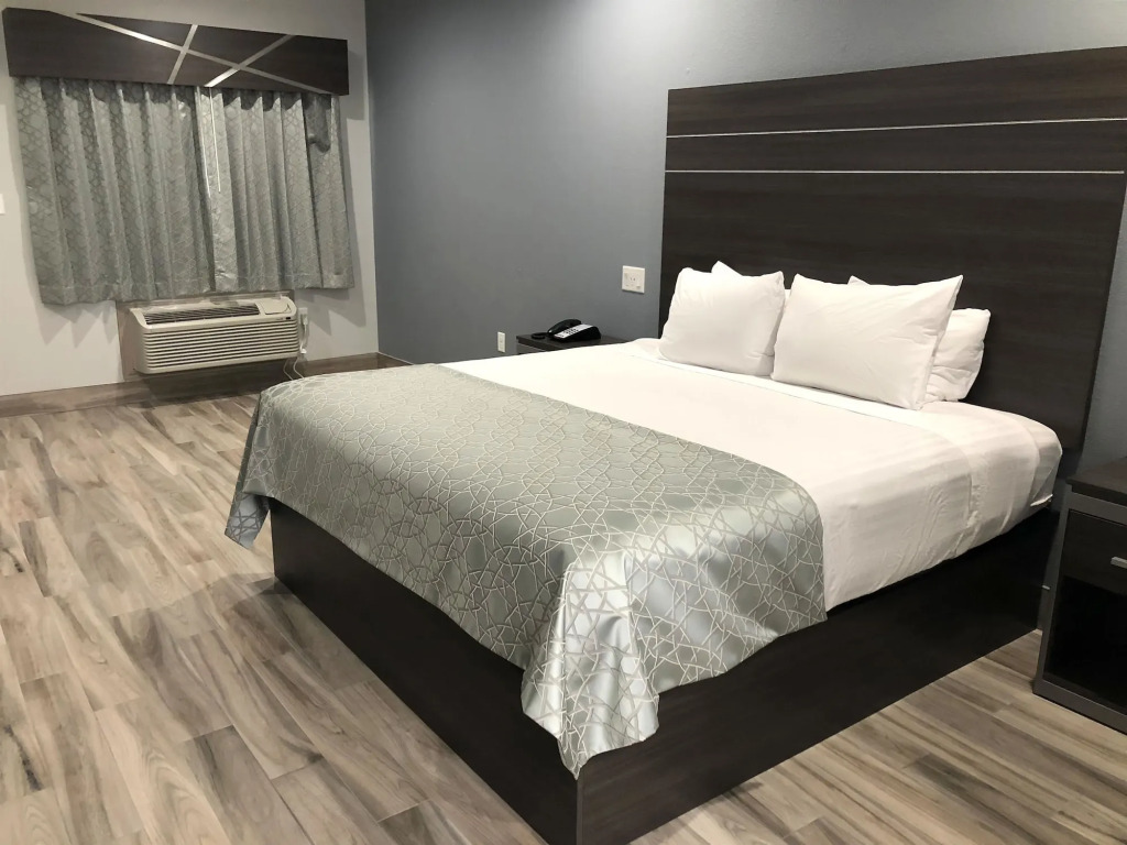 Americas Best Value Inn & Suites NE Houston Downtown I-610