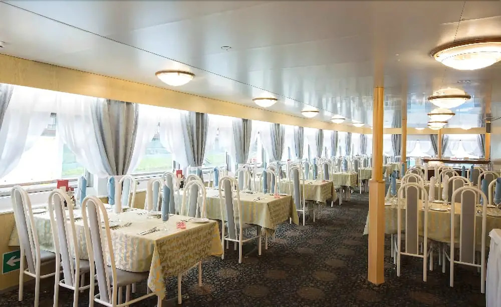 Hotel Flotel M.s. Radischev