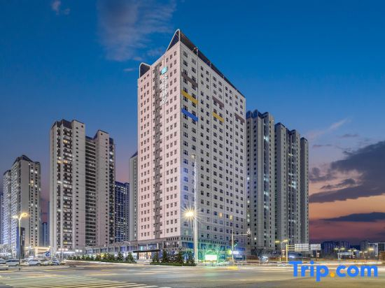 Ni Hao Hotel (Urumqi Zhannan Square)