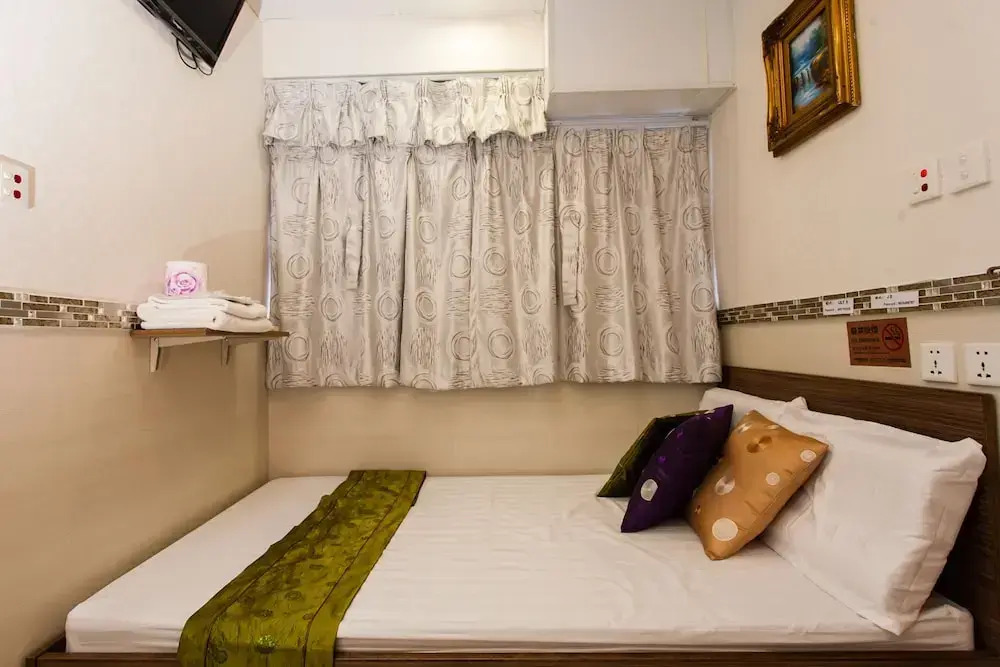 J2 Guest House