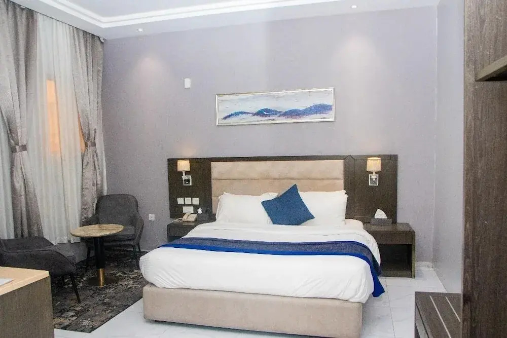Perfecto La Villa Hotel and Suites