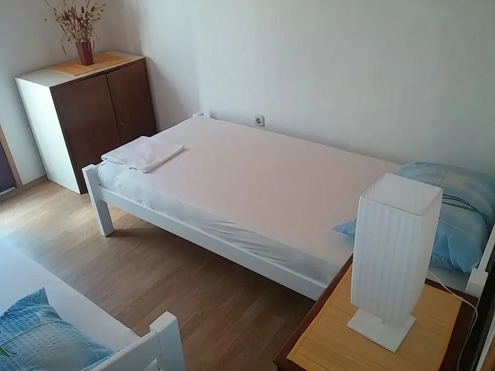 Ivica1- Great Location Next to the sea - H