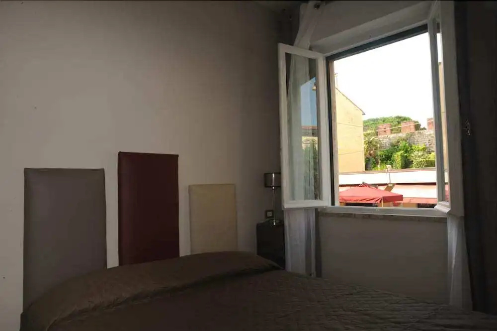 Pisa Lodge BB Hostel