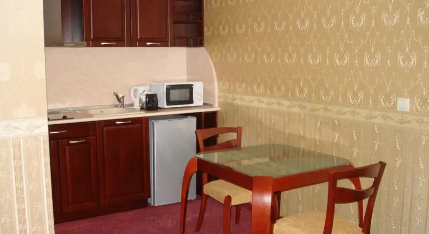 Twins Palace ApartHotel