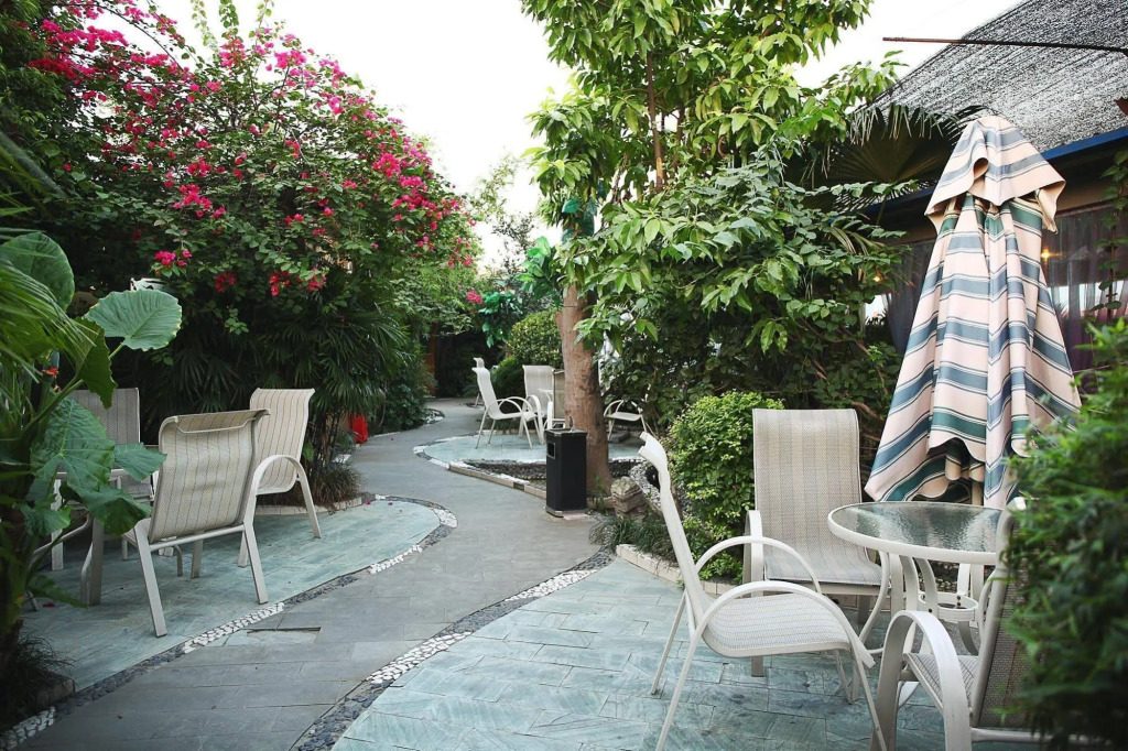 Junyi Hotel