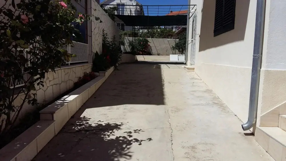 Mateo - 60m From sea - A1