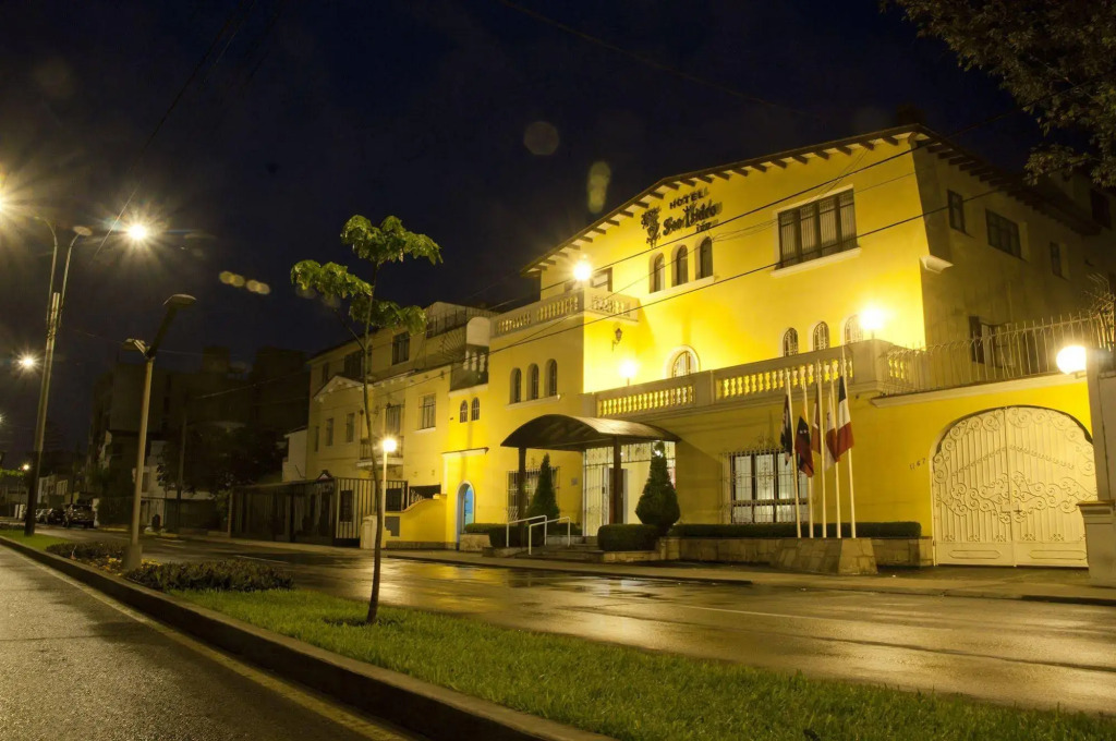 Hotel San Isidro Inn