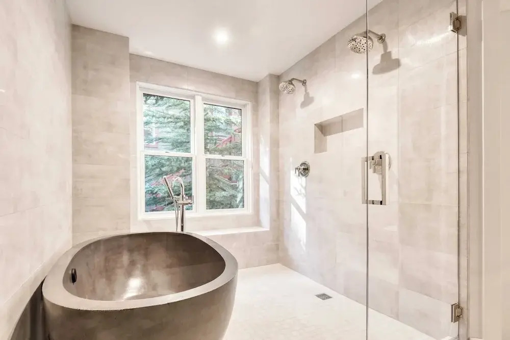 Webster by Avantstay Central Location w/ Hot Tub and Patio