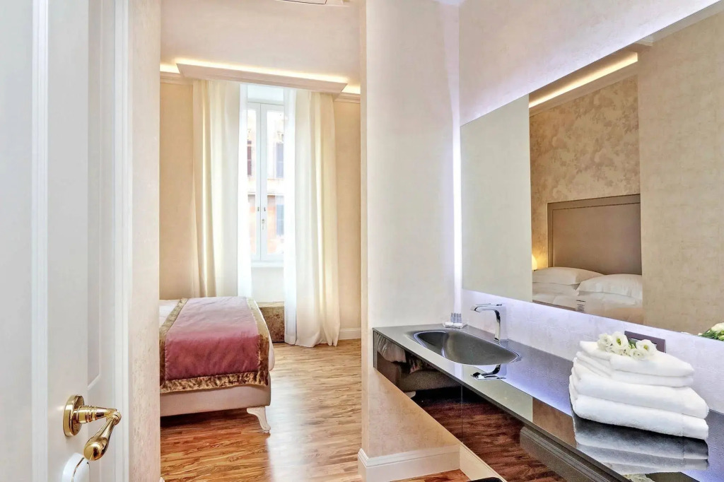 BQ House COLOSSEUM Luxury Rooms