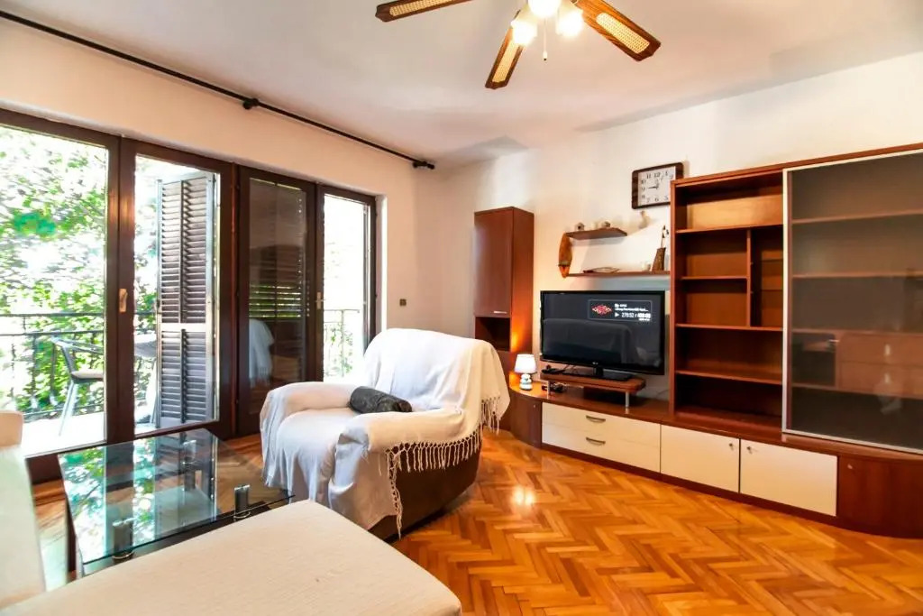 Apartments Mare