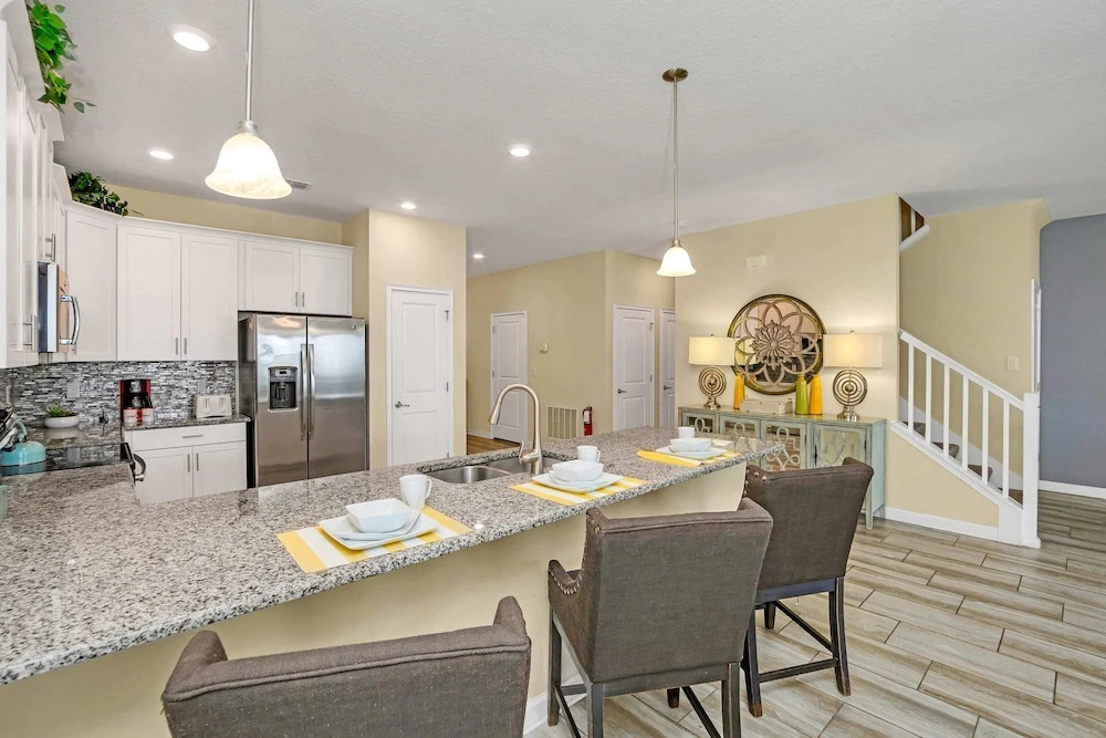 Stunning and Spacious Home Near Disney, CDC Standards #rcg8521