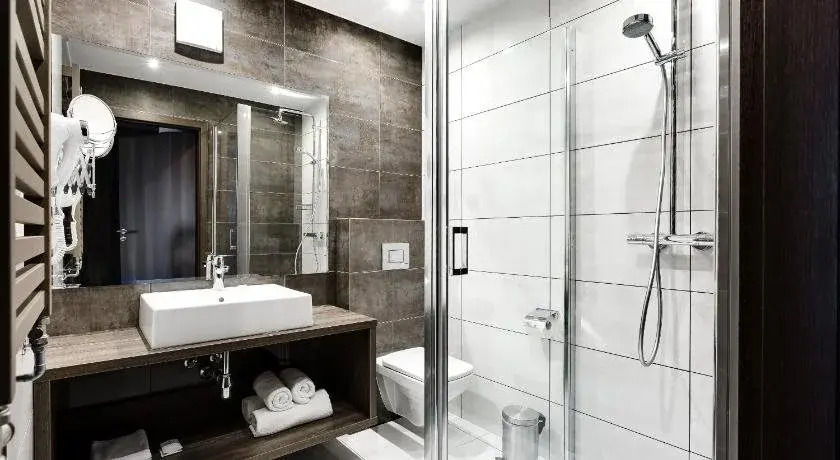 Hotel Konradówka Wellness & SPA - 300 metrów do centrum