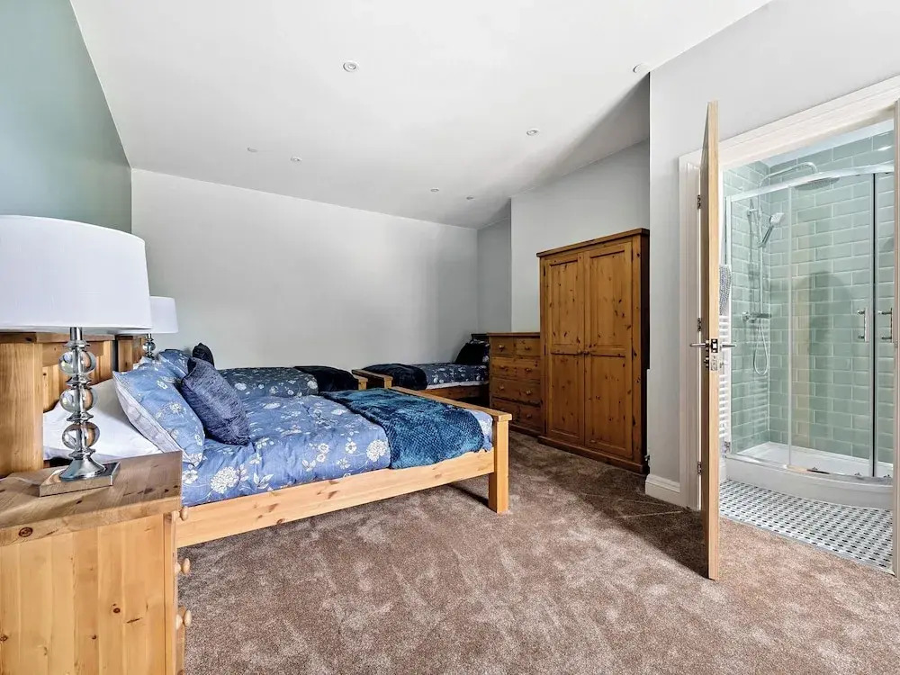 Valerian Lodge