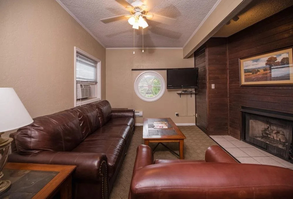 Sweetwater Lift Lodge