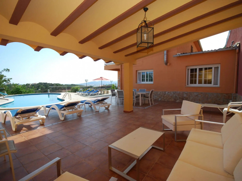 Beautiful Villa in Blanes With Private Swimming Pool