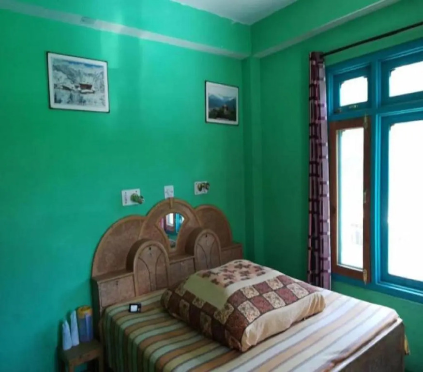 StayApart Shruti Guest House