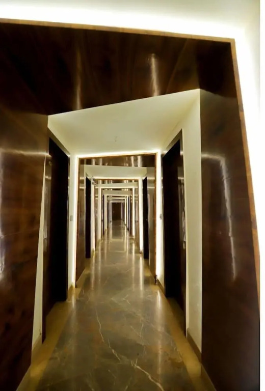Hotel Skylark