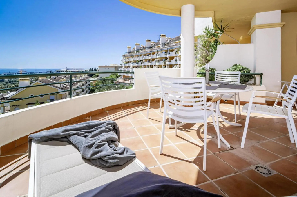 SAA2- comfortable apartment Puerto banus