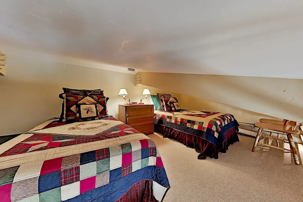 Alpine Condo in Snowmass Village by RedAwning