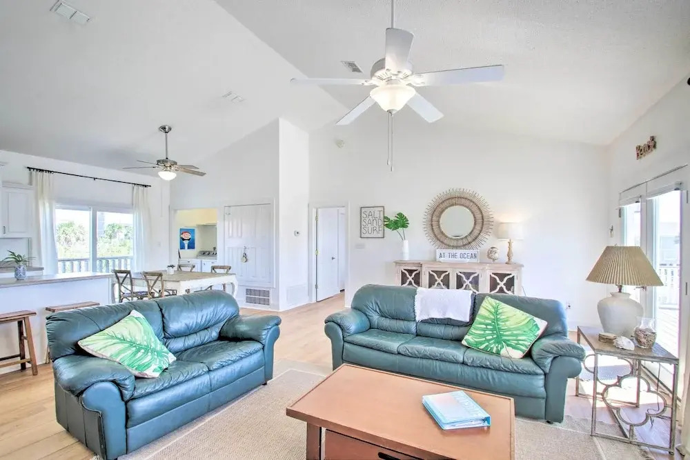 Pensacola Beach Home: 1 Block to Beach Access