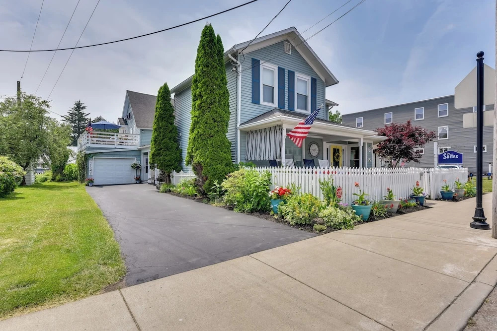 Centrally Located Retreat Near Chautauqua Lake