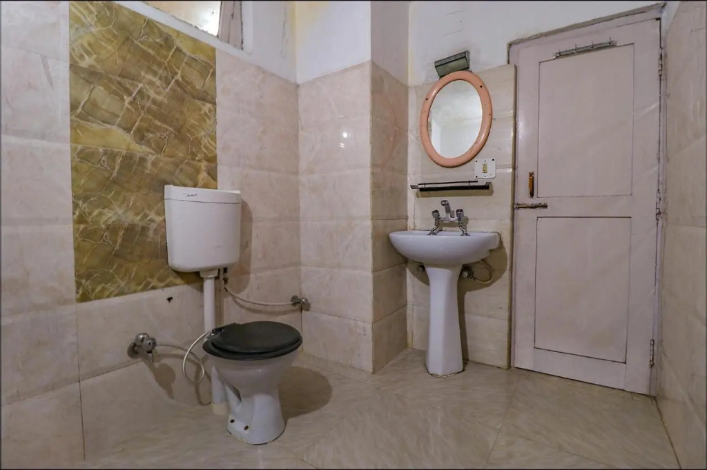 Fabhotel Shandela