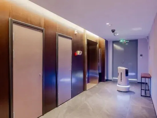 HomeinnsPlus Hotel (Shanghai Dishui Lake Port)