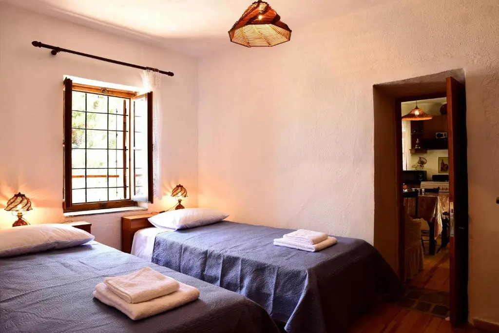 Mylopotamos Beach House